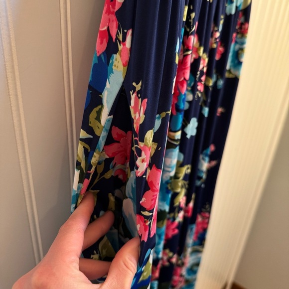 Wanna B Sleeveless High Neck Navy Blue Floral Maxi Dress Women’s Size Medium - Picture 5 of 9